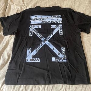 Off-white mens tshirt